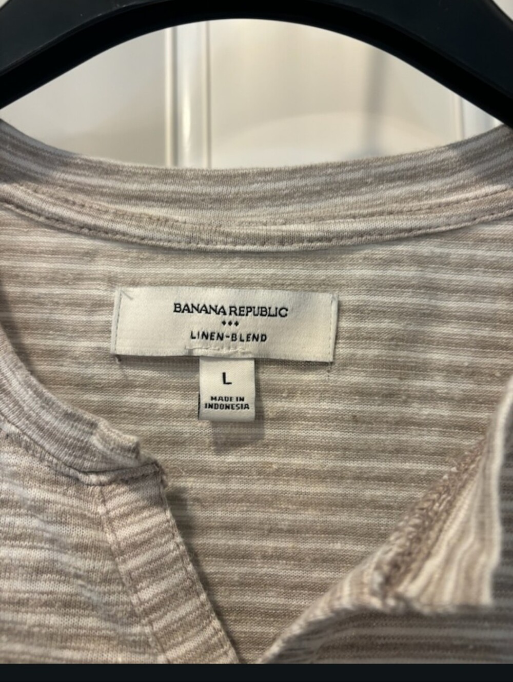 Banana Republic Beige and White Striped Short-Sleeve Henley - Picture 2 of 3
